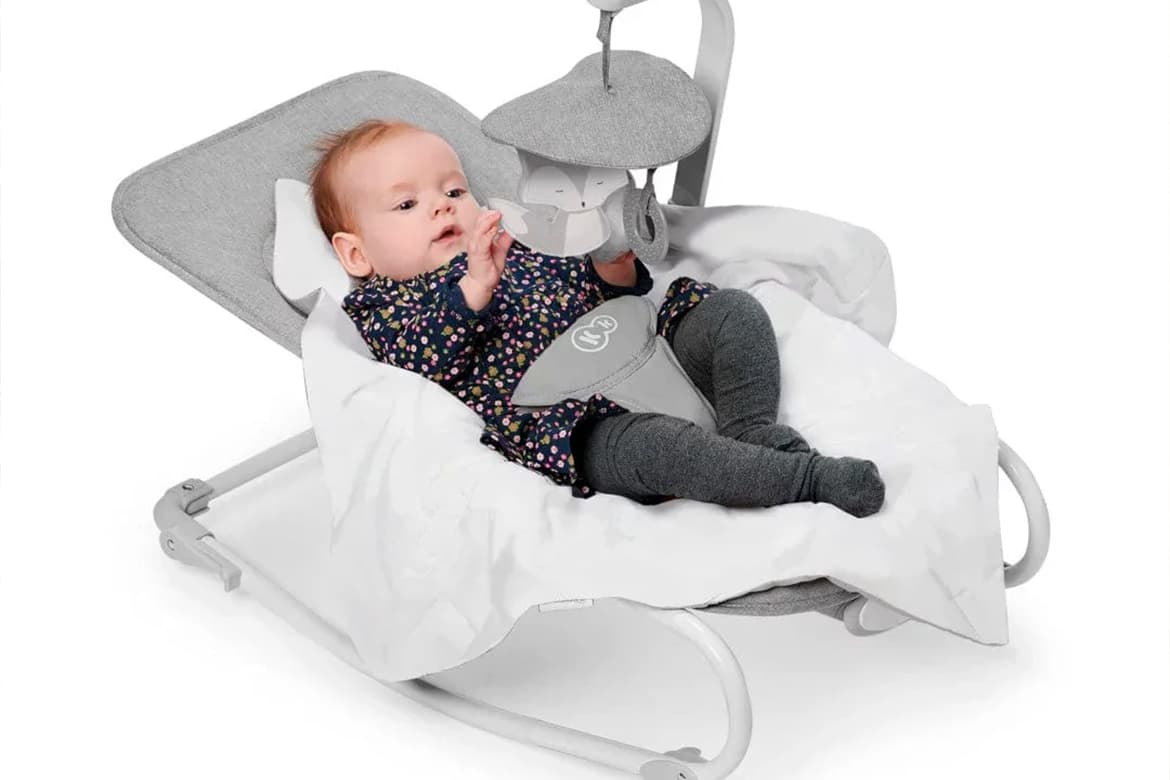 ¿Tu bebé necesita una silla nido o mecedora?