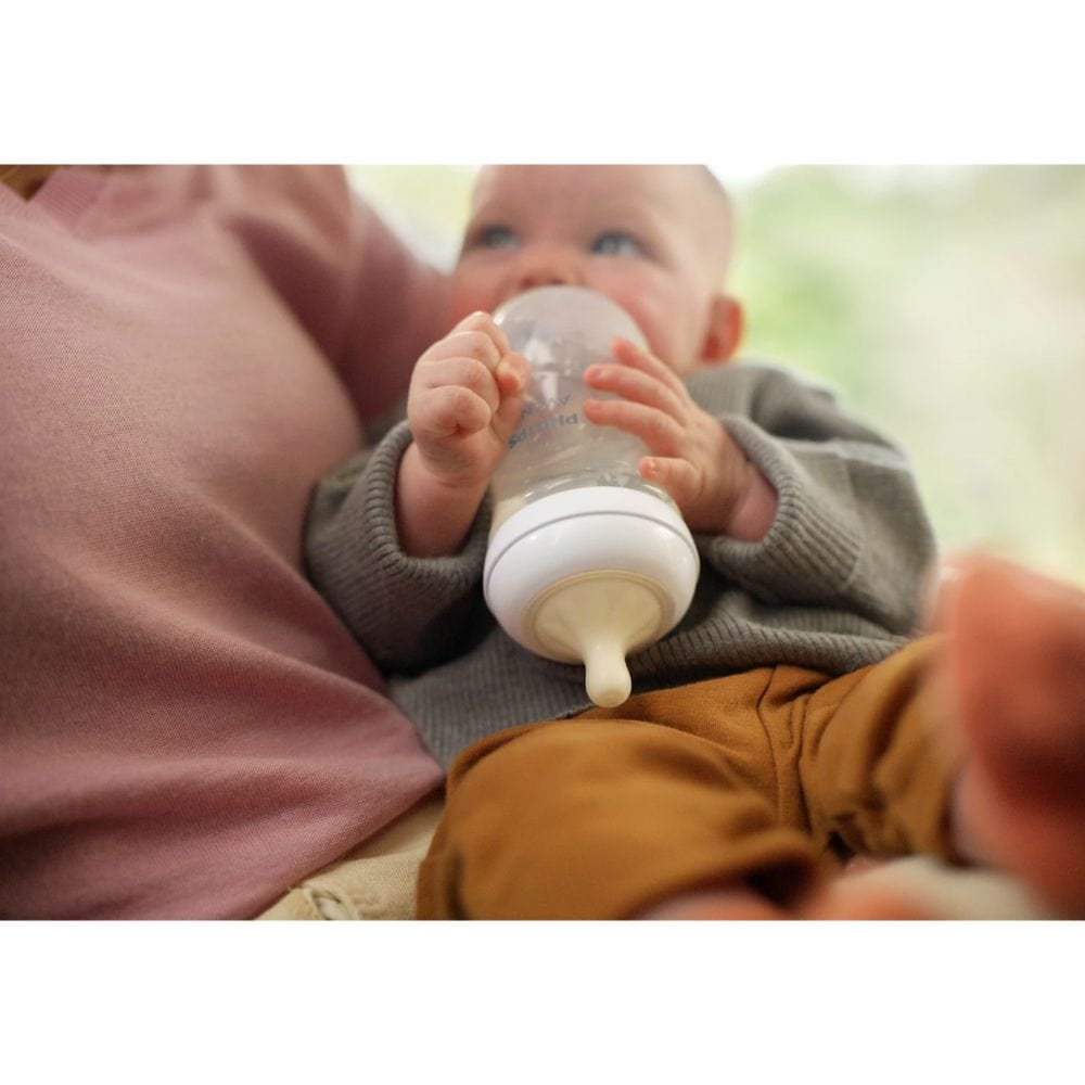 Avent Mamadera Mamadera X2 natural Response 3.0 Flujo medio 260 ml traslucida - Avent SCY903/02