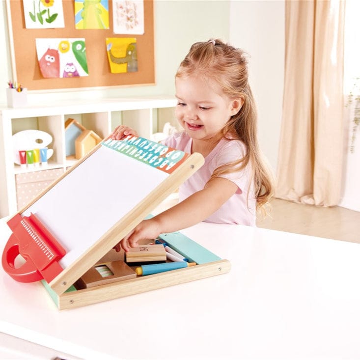 Hape Arte / Manualidades Pizarra blanca y negra plegable de doble cara - Hape E1062
