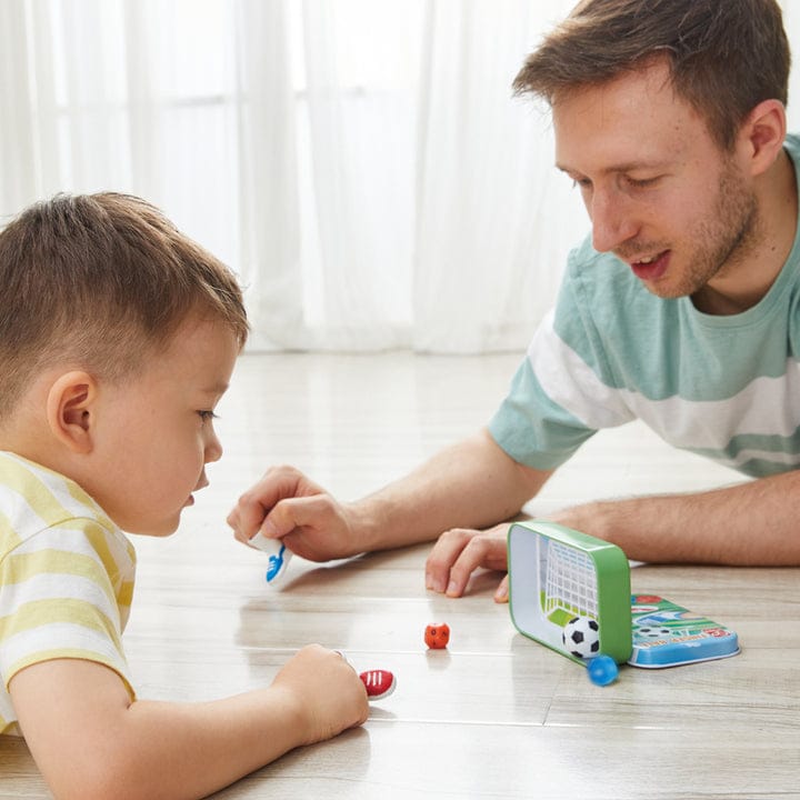 Hape Juegos de mesa Juego fútbol De dedos tiro libre - Hape E0475