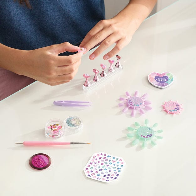 Make It Real Juegos de roles Set de diseño de uñas Everything Bling - Make It Real MIR2469