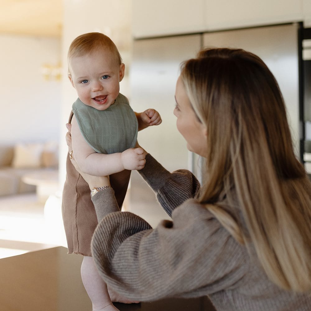 Mushie Baberos Pack de 2 baberos de muselina Roman Green/Fog - Mushie MU101254