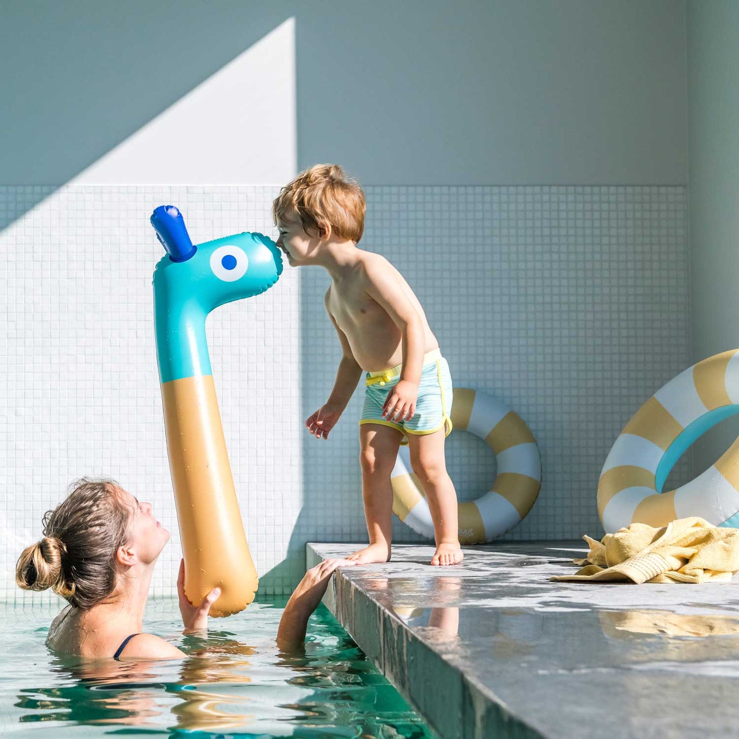 QUUT Juegos de Exterior Inflable Noodle Jirafa QU173427