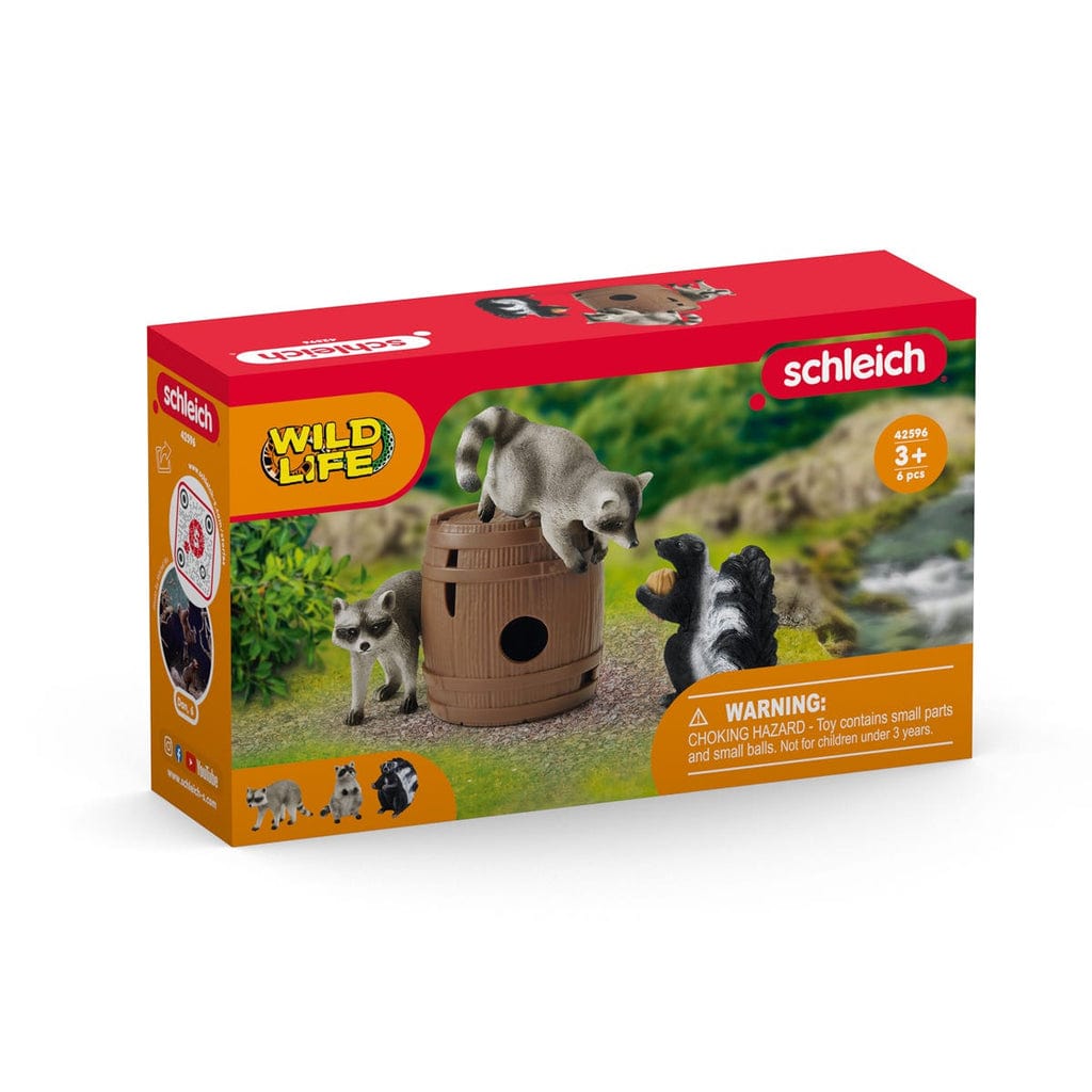 Schleich Animales y Dinosaurios Mapaches y zorrillo divirtiéndose con una nuez - Schleich SCH42596