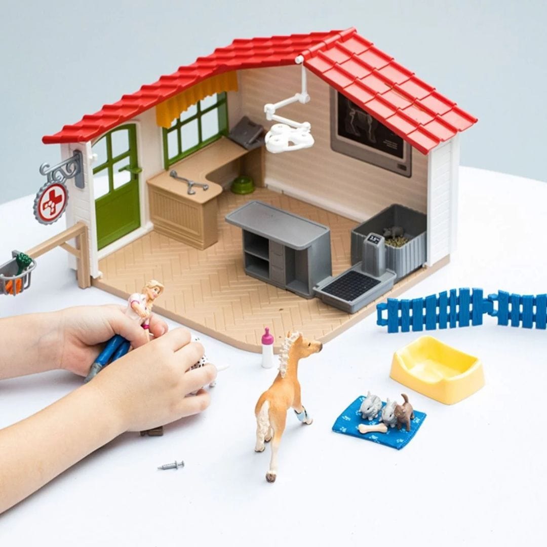 Schleich Animales y Dinosaurios Set consulta de veterinario con mascotas coleccionables - Schleich SCH42502