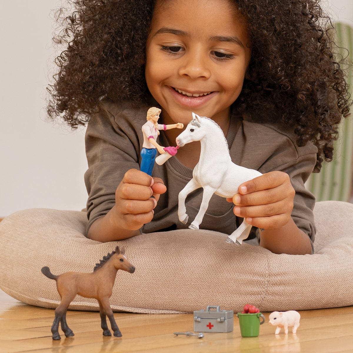 Schleich Animales y Dinosaurios Visita médica para yegua y potro coleccionable - Schleich SCH42486