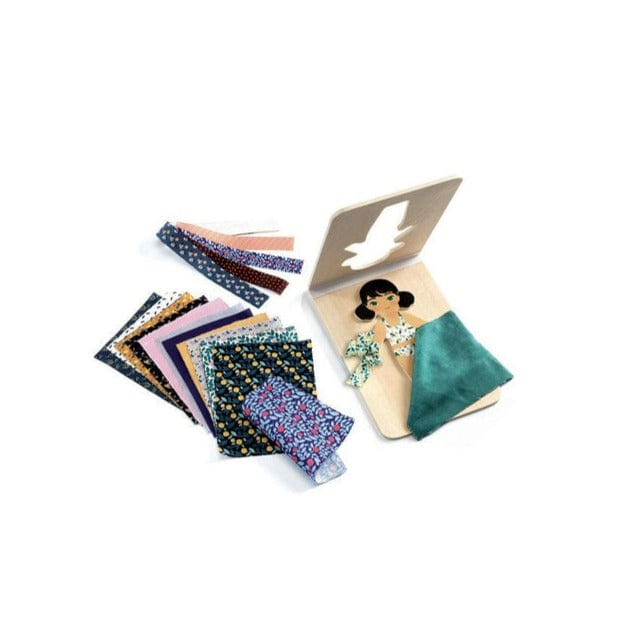 DJECO Destreza y Habilidades Juego Vestir Muñeca Jolizabi DJ01668