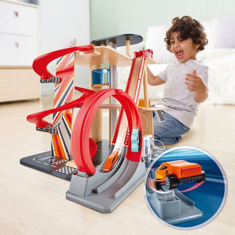 HAPE Transportes Garaje Con Saltos y Piruetas Para Mecánicos