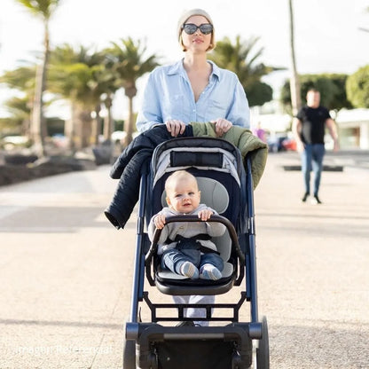 Pad Respirable para coches y silla de comer Gris - Momcozy