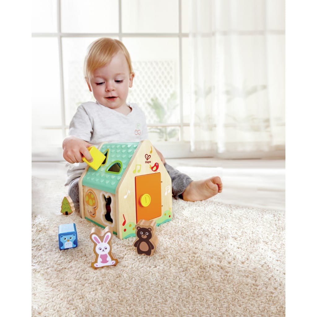 Hape Puzzles y encajes Juego de encaje Clasificador de Formas en la Casa de Criaturas - Hape E0515