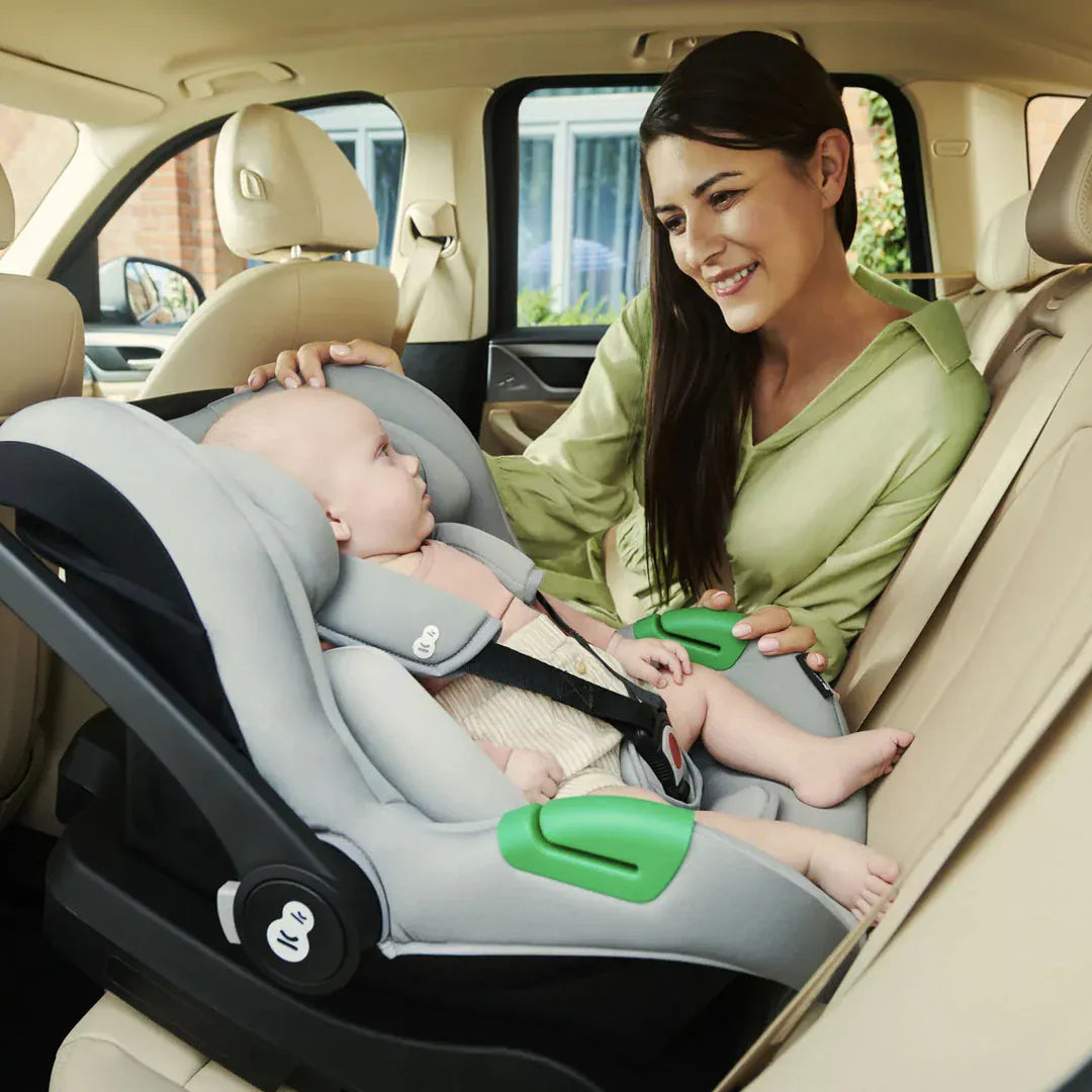Kinderkraft Silla de auto convertible Silla de auto nido Mink Pro i-Size + base isofix Mink FX KCMIPRFXBLK
