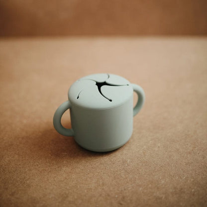 Mushie Alimentación Taza de snack Cambridge Blue - Mushie MU2340031