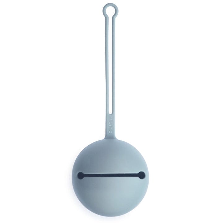 Mushie Portachupete Portachupete de silicona Powder blue- Mushie MU2255228