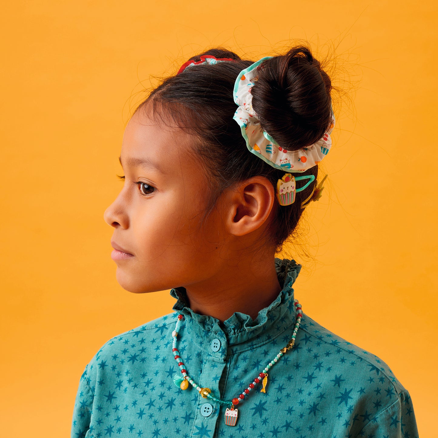 PLUME Arte / Manualidades Collar Mia – Accesorio Infantil con Dijes - Djeco DD05740