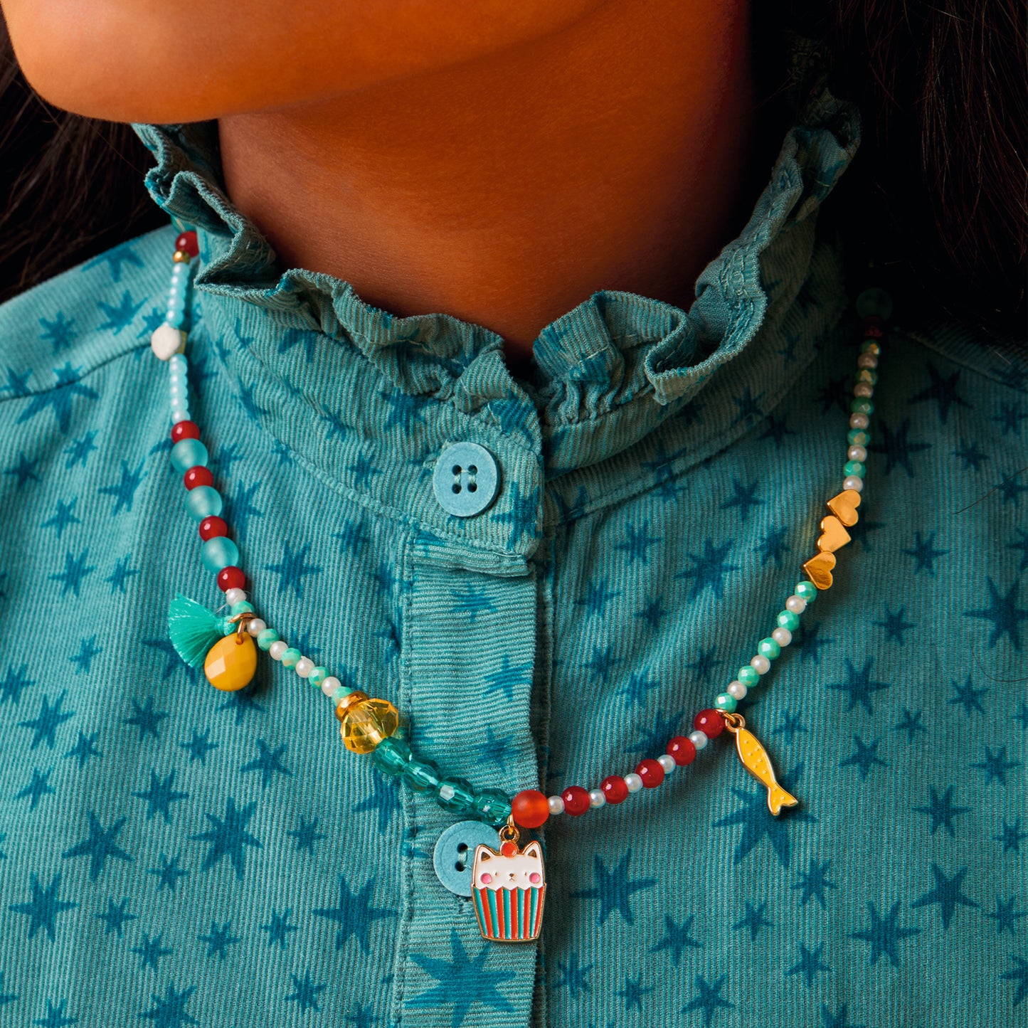 PLUME Arte / Manualidades Collar Mia – Accesorio Infantil con Dijes - Djeco DD05740