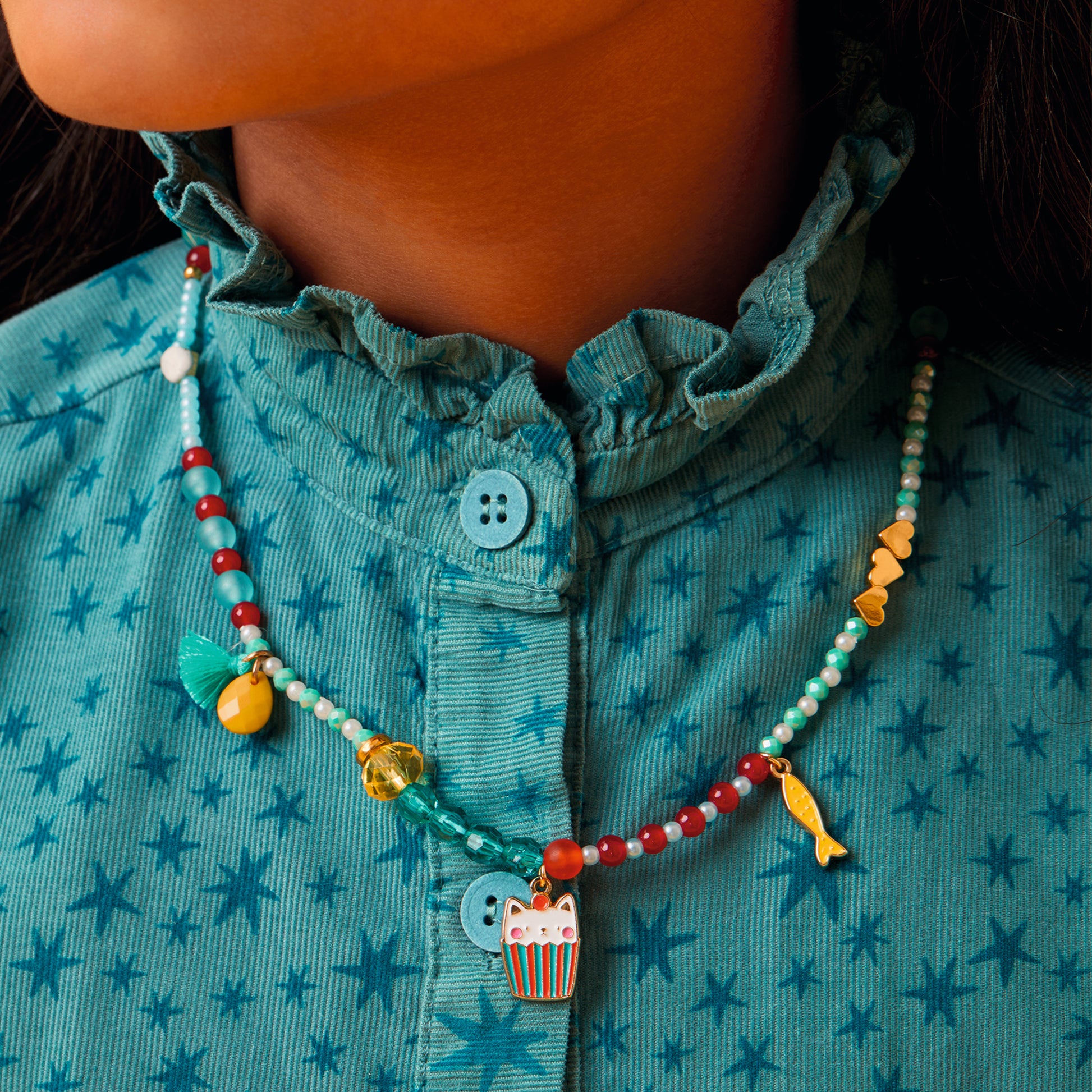 PLUME Arte / Manualidades Collar Mia – Accesorio Infantil con Dijes - Djeco DD05740