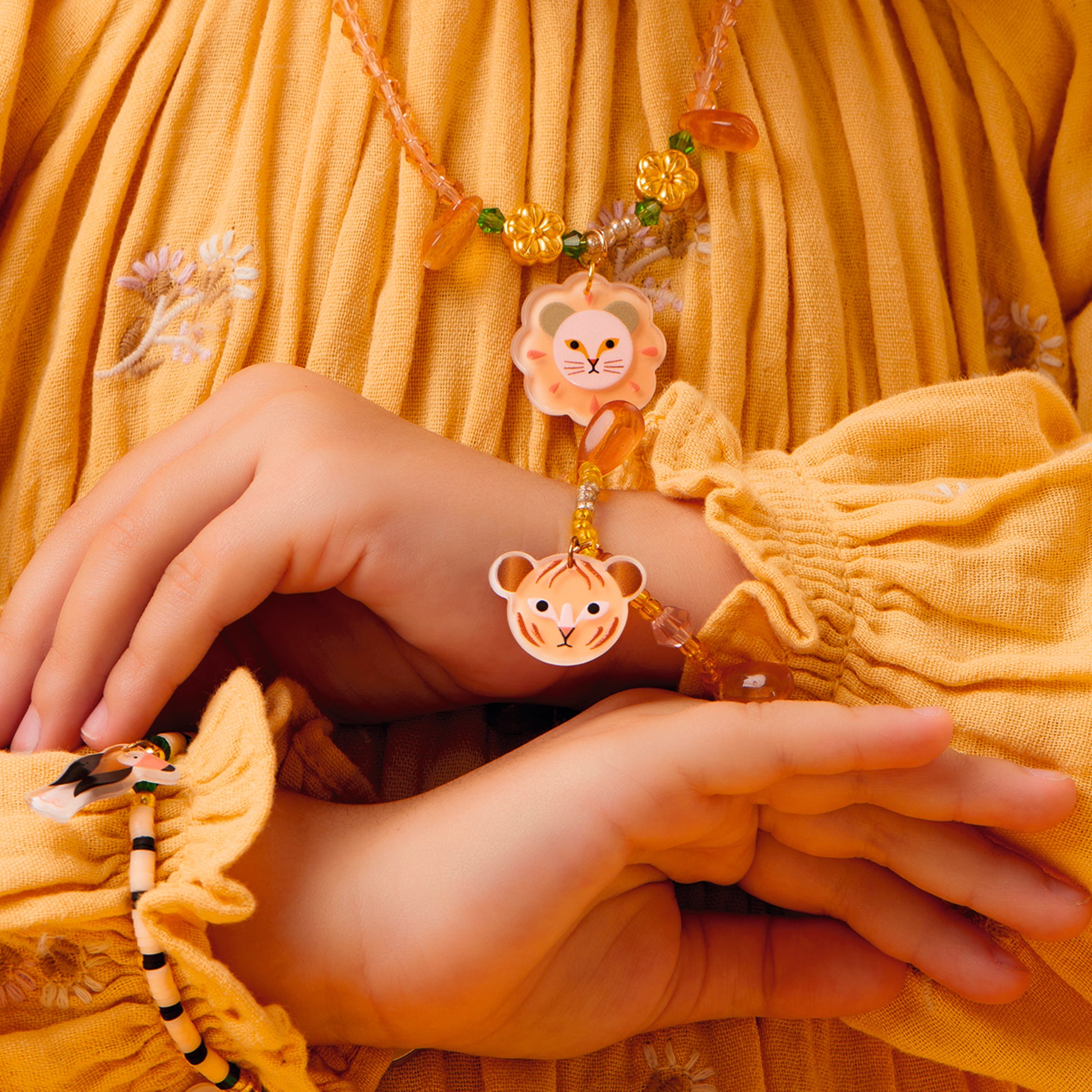 PLUME Arte / Manualidades Pulsera Jemma – Accesorio Infantil con Dijes- Djeco DD05701