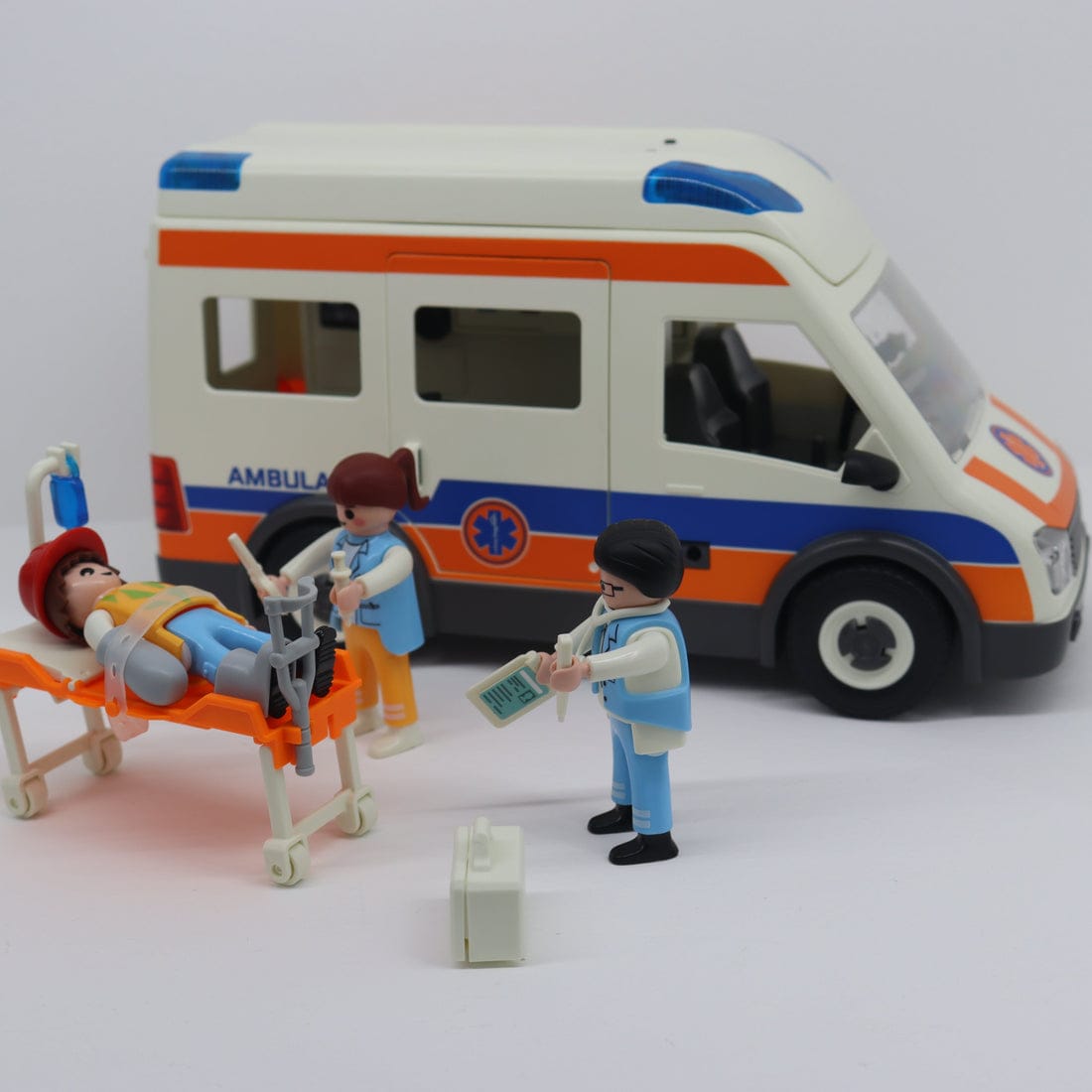 Sami Toys Vehículos de emergencia Ambulancia con luz y sonido - Samy Toys CJ-4277559