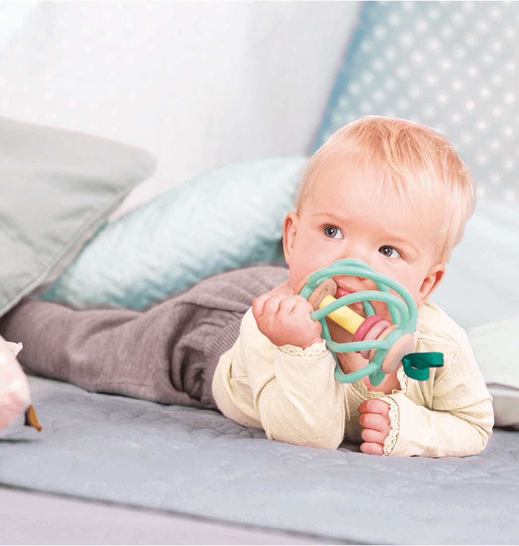 HAPE Mordedores Juego de agarre sonajero manzana E8500