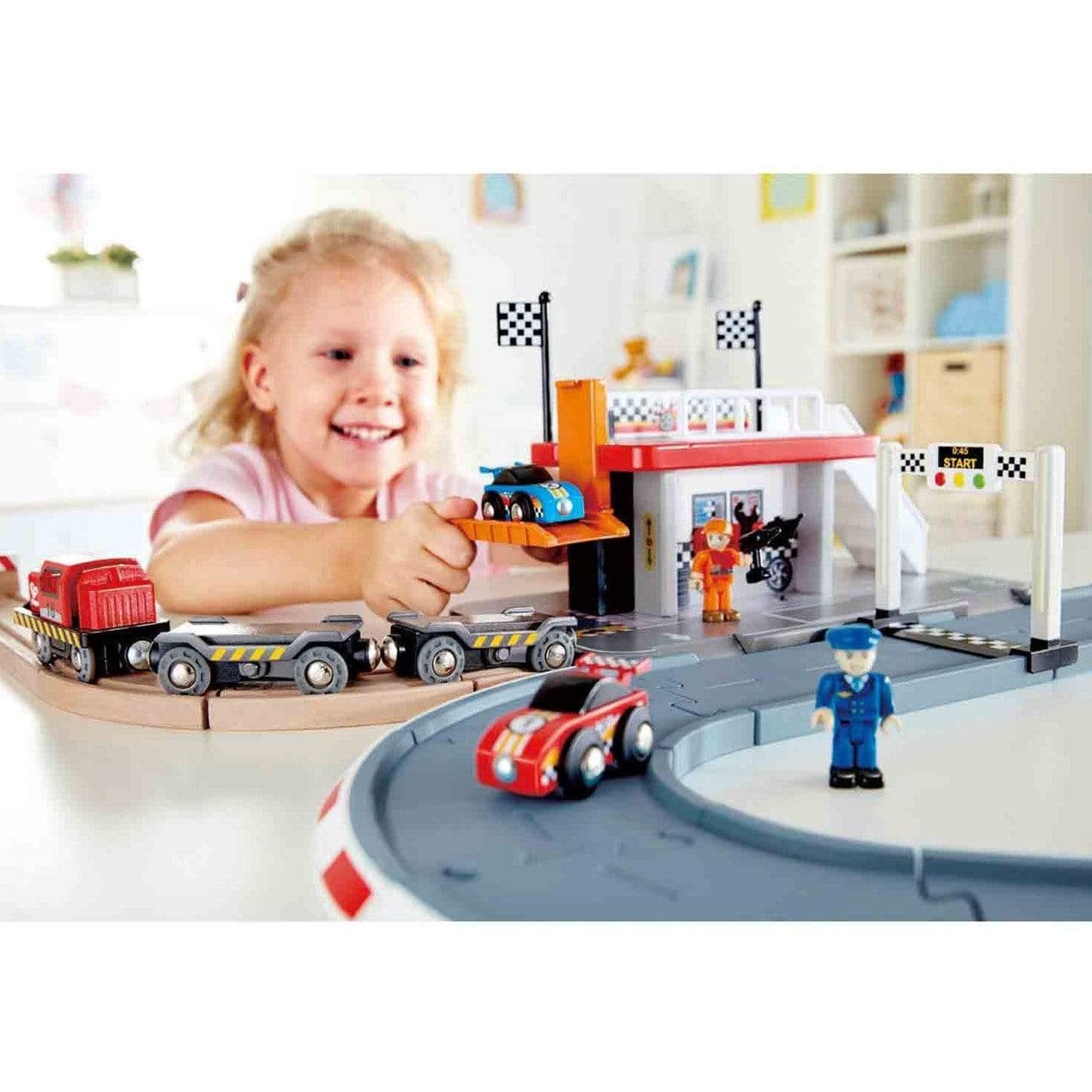 HAPE Transportes Estación de pista de carreras E3734