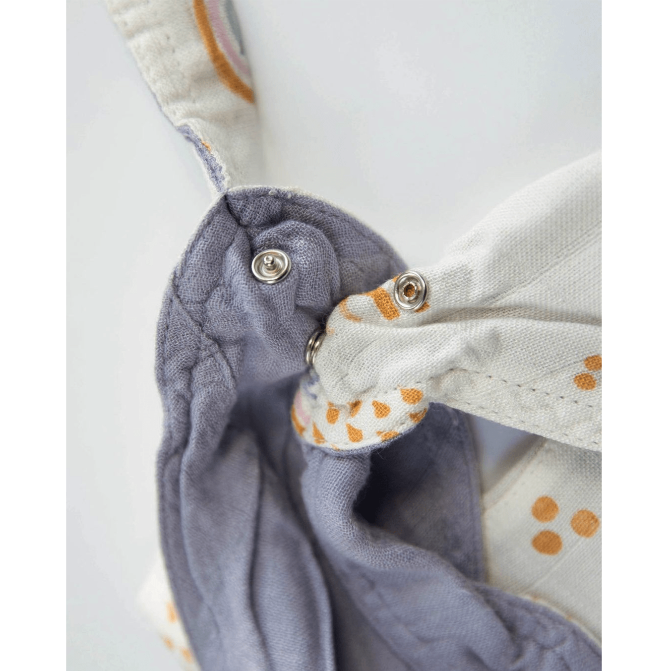 LITTLE UNICORN Accesorios bebé Babero reversible Bandana Muselina - Rainbow & Raindrops UF0605
